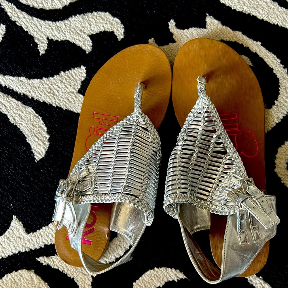 Kensie Silver sandal